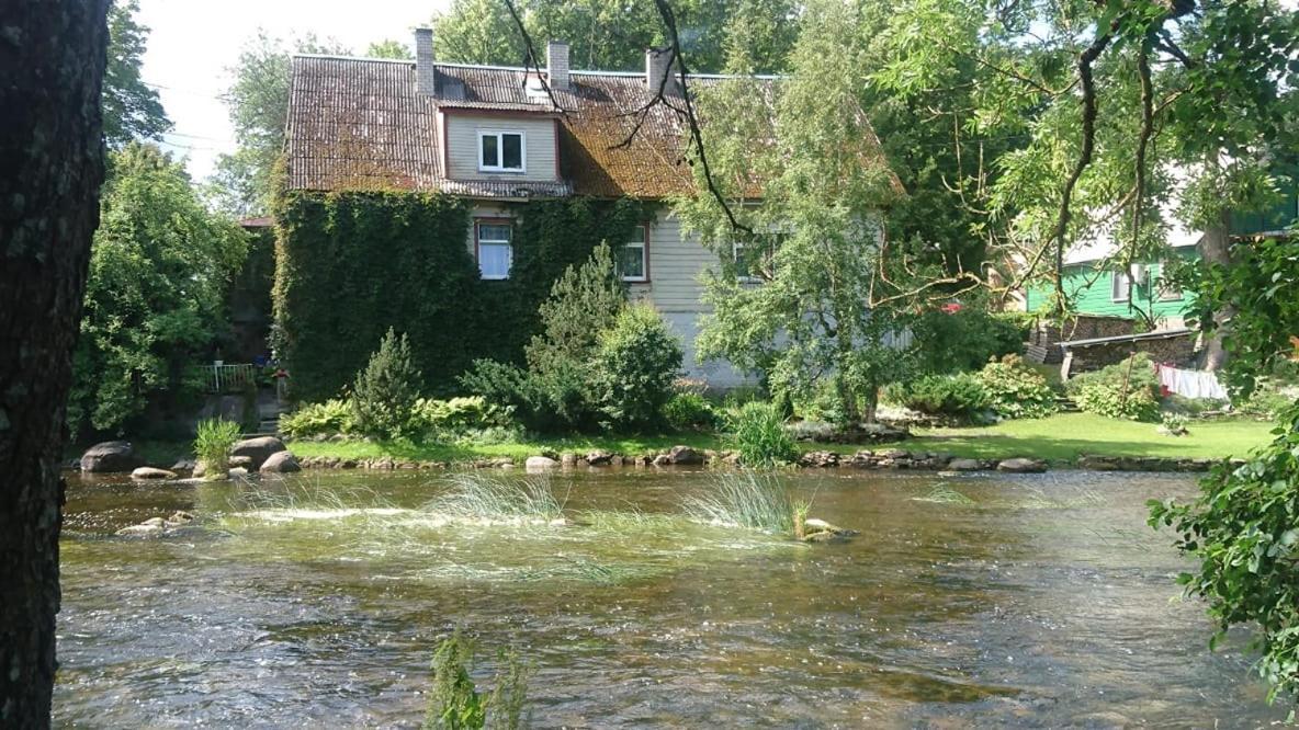 Lossi 8 -4 Poltsamaa Maida Exterior foto